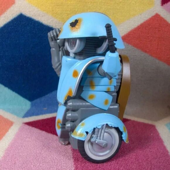 Transformers The Last Knight Autobot Sqweeks - Picture 2 of 4